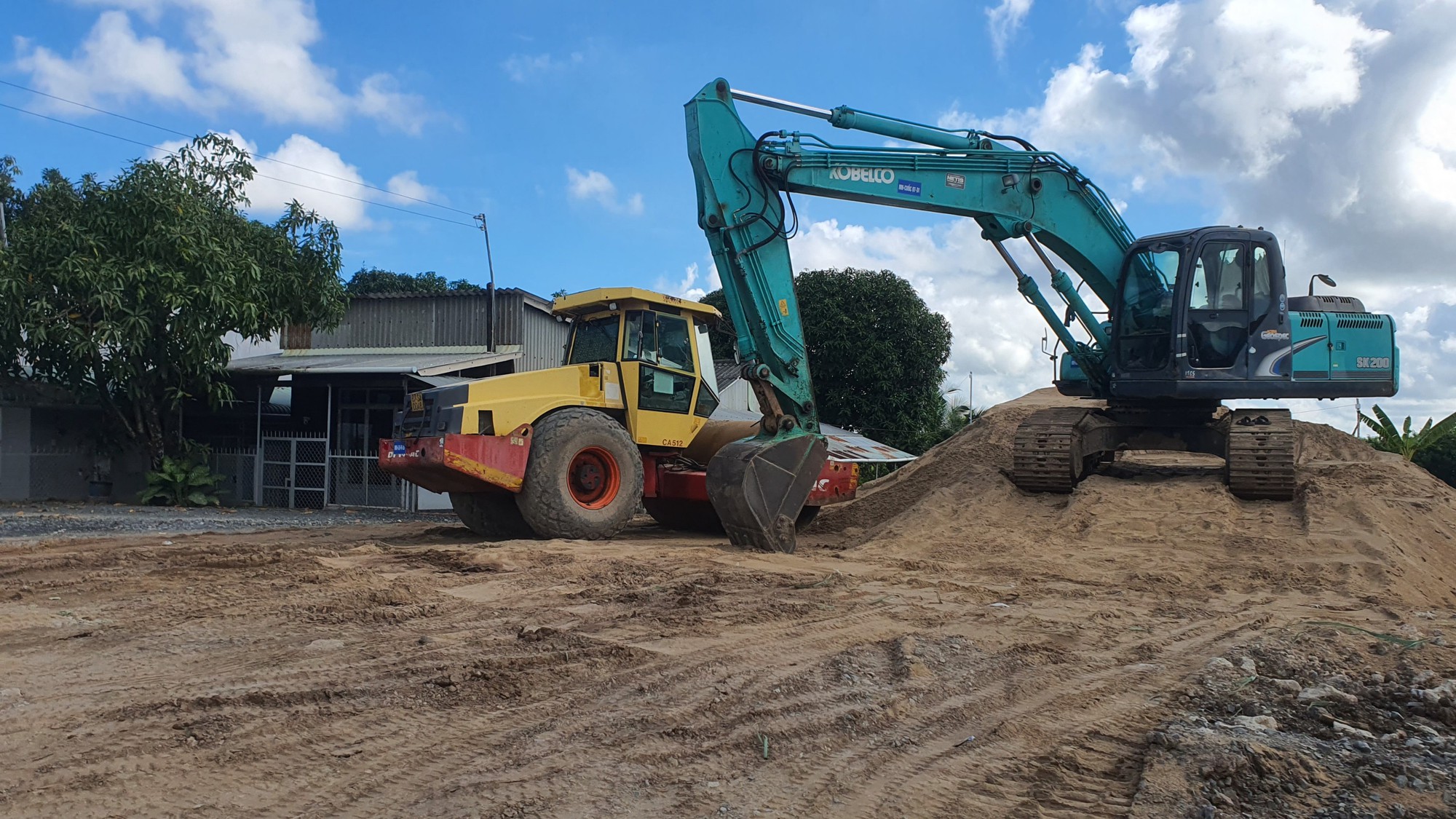 Khẩn trương hoàn thành tuyến đường Lò Rèn ở Bạc Liêu - Ảnh 3. Khẩn trương hoàn thành tuyến đường Lò Rèn ở Bạc Liêu - Ảnh 3.