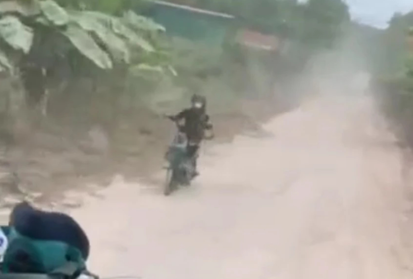 Quảng Ninh: Loay hoay phương &aacute;n ho&agrave;n trả tuyến đường b&ecirc; t&ocirc;ng bị xe phục vụ dự &aacute;n c&agrave;y n&aacute;t - Ảnh 1.
