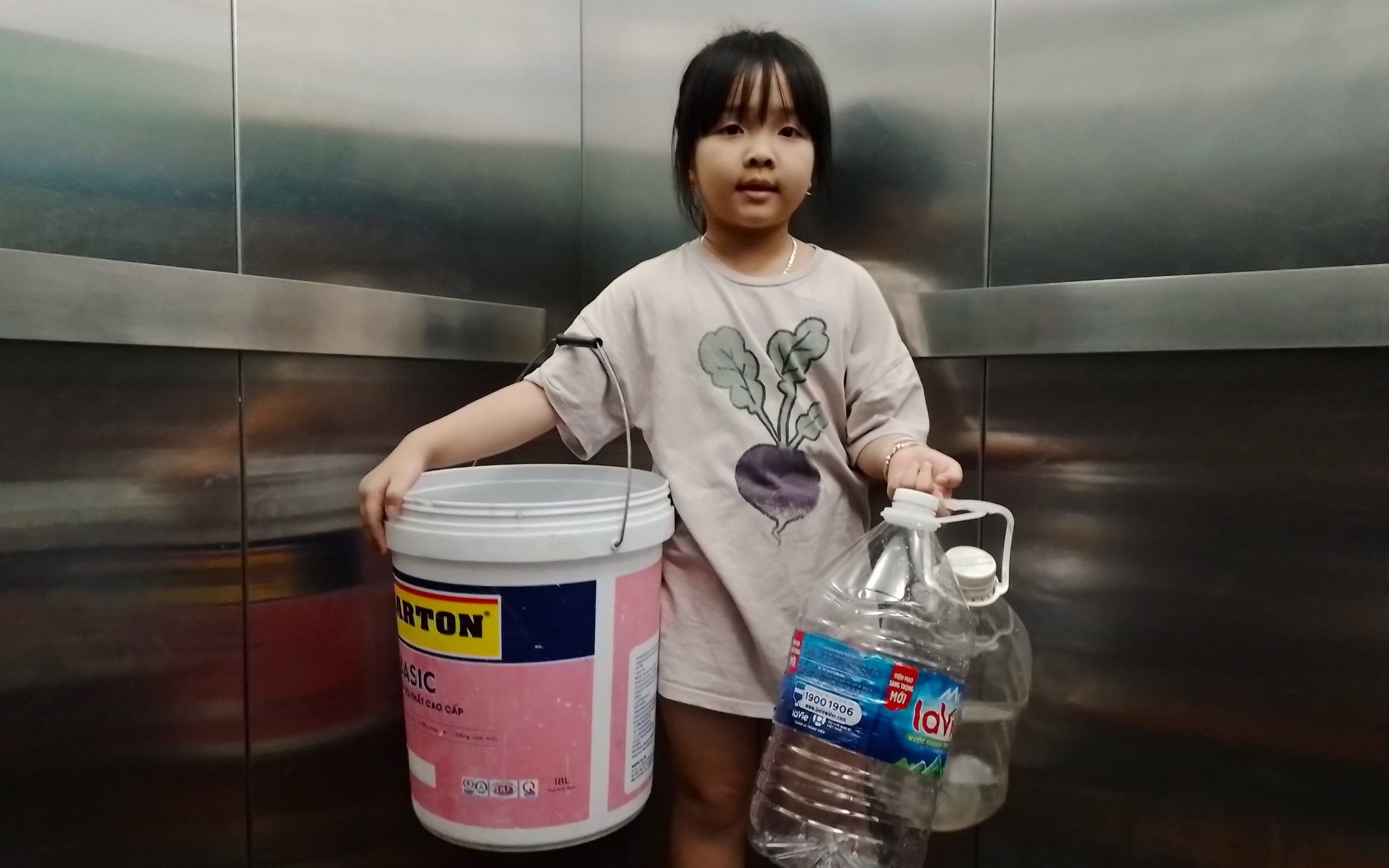 Nước về nhiều hơn, cư d&acirc;n Thanh H&agrave; kh&ocirc;ng d&ugrave;ng v&igrave; lo ngại chất lượng
