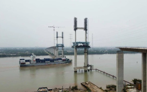 To&agrave;n cảnh cao tốc Bến Lức - Long Th&agrave;nh sau 5 th&aacute;ng t&aacute;i khởi động