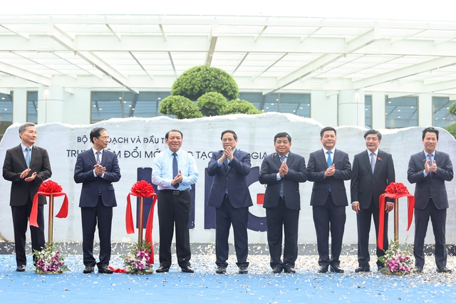 Thủ tướng Phạm Minh Ch&iacute;nh dự lễ kh&aacute;nh th&agrave;nh Trung t&acirc;m Đổi mới s&aacute;ng tạo quốc gia - Ảnh 1.