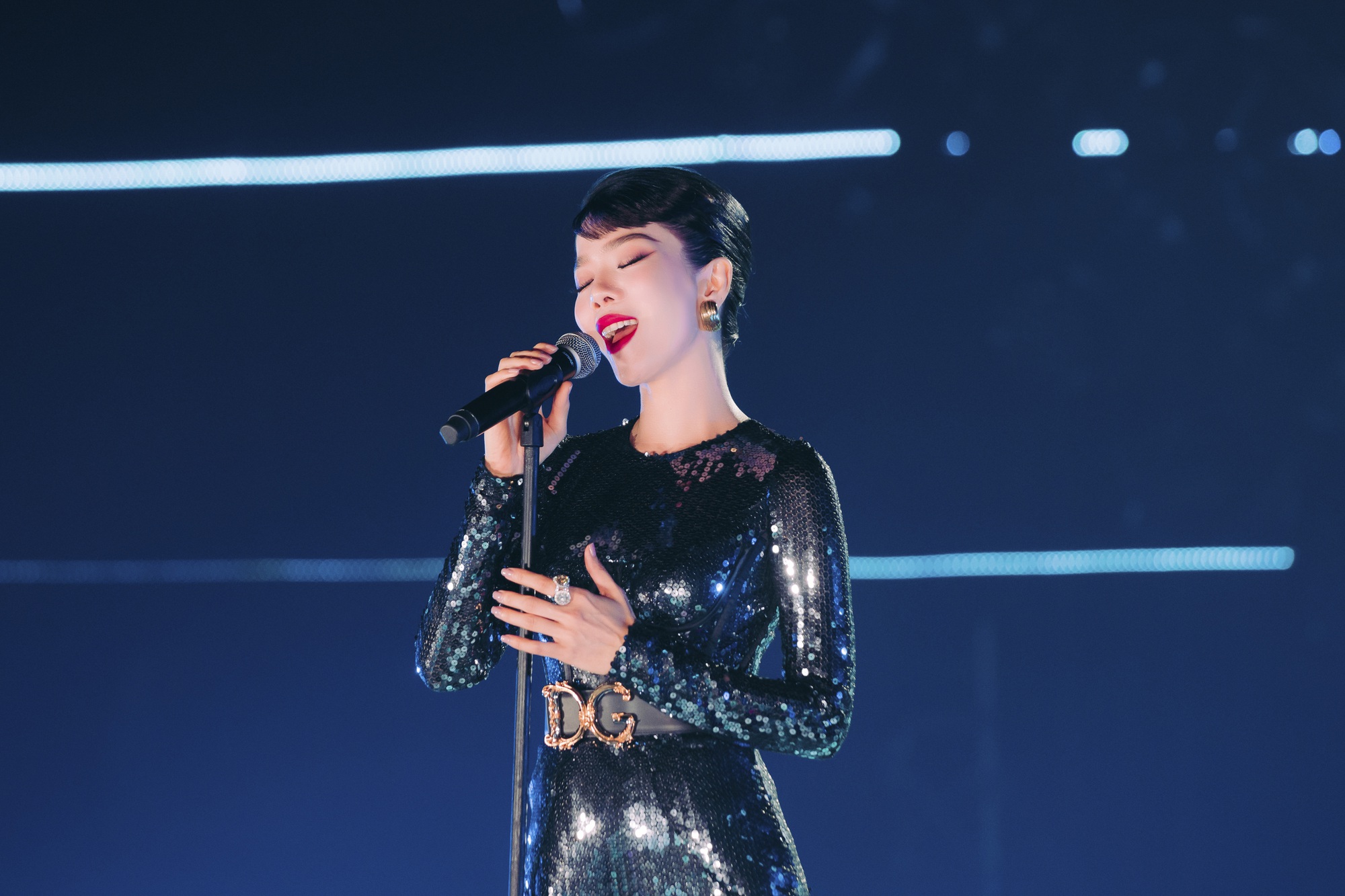 Sau khi ly h&ocirc;n với thiếu gia, Diệp L&acirc;m Anh xuất hiện tại tập 1 Chị đẹp đạp gi&oacute; rẽ s&oacute;ng - Ảnh 11.