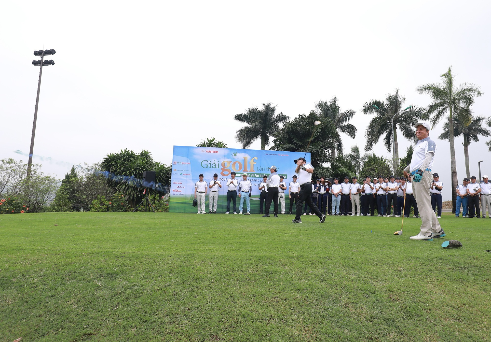 Khai mạc Giải Golf Chung tay v&igrave; ATGT năm 2023: 200 golfer tranh t&agrave;i- Ảnh 3.