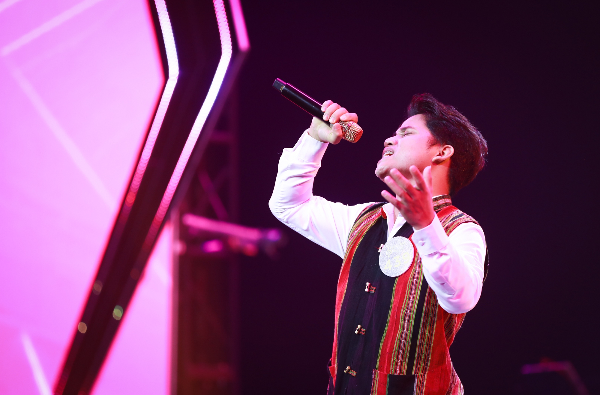 C&ocirc; g&aacute;i 18 tuổi xứ Nghệ đ&atilde; thắng giải Qu&aacute;n qu&acirc;n Tiếng h&aacute;t H&agrave; Nội 2023 - Ảnh 6.