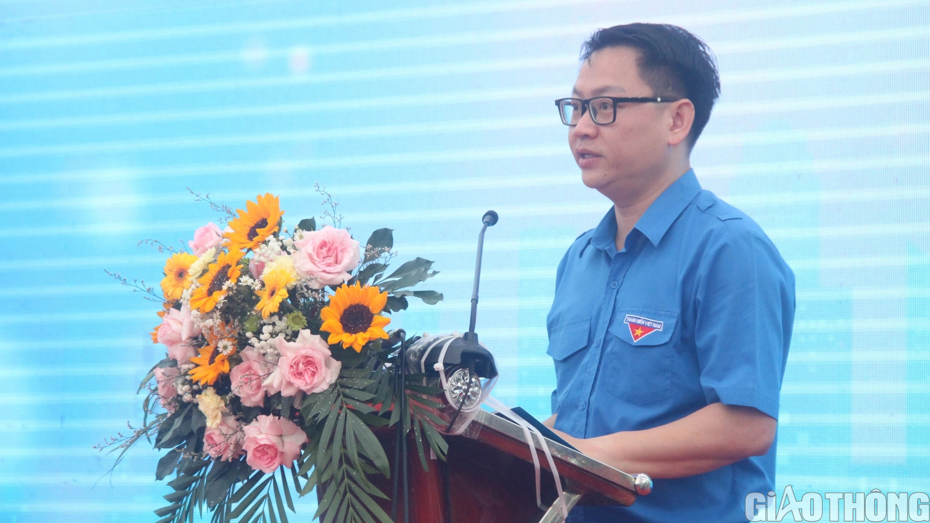 C&agrave; Mau ng&agrave;y hội thanh ni&ecirc;n với văn h&oacute;a giao th&ocirc;ng - Ảnh 2.