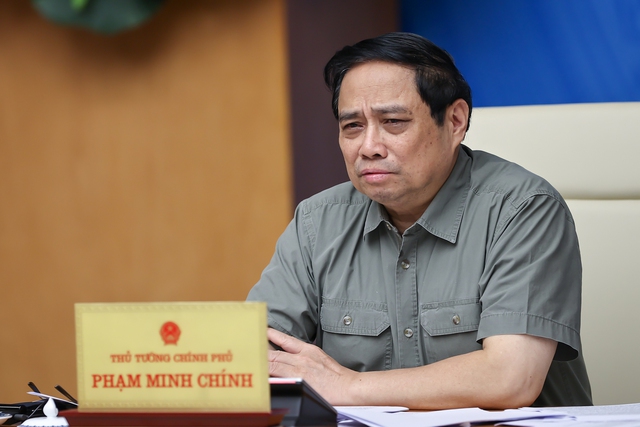 Thủ tướng x&uacute;c động nhớ lại những ng&agrave;y th&aacute;ng kh&oacute; khăn tứ bề khi chống dịch  - Ảnh 1.
