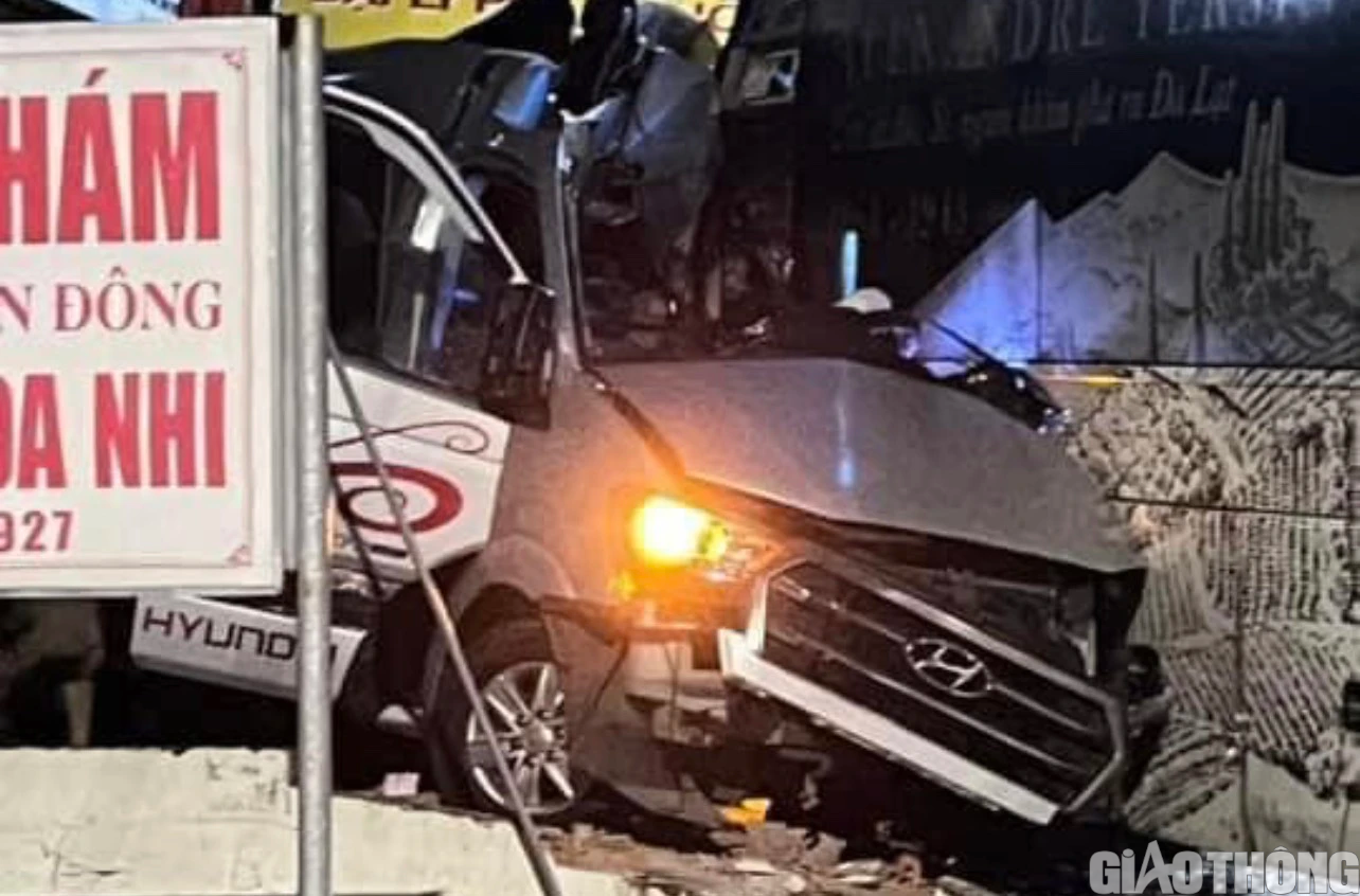 X&oacute;t xa hai sinh vi&ecirc;n th&agrave;nh trẻ mồ c&ocirc;i sau vụ tai nạn tr&ecirc;n QL20 - Ảnh 5.