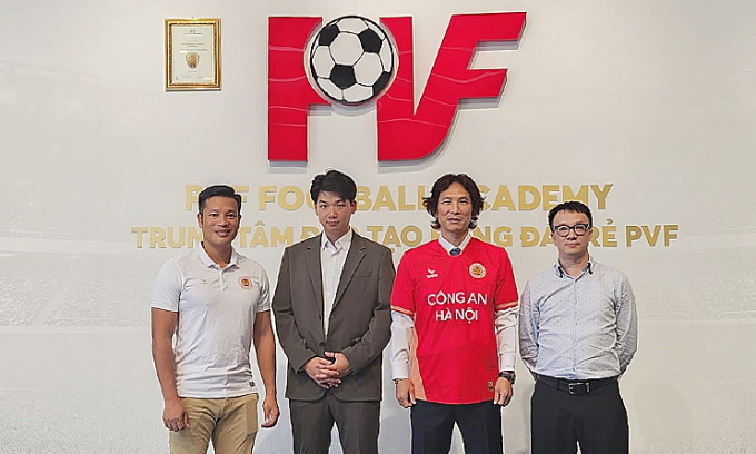 Người được thầy Park &ldquo;l&agrave;m mối&rdquo; cho b&oacute;ng đ&aacute; Việt Nam dẫn dắt CLB đặc biệt nhất V-League - Ảnh 1.