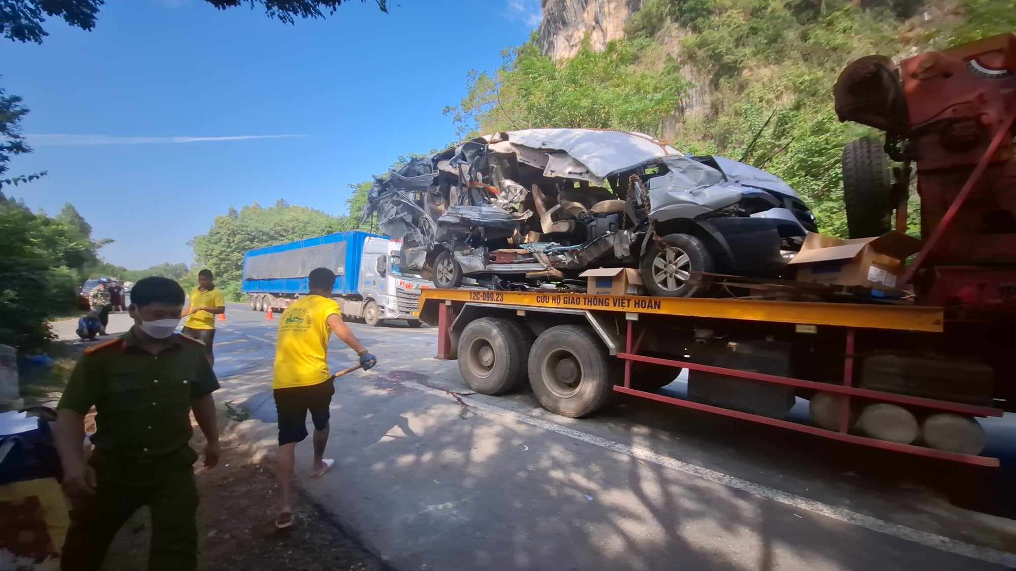Danh tính nạn nhân vụ tai nạn xe khách 5 người chết, 9 người bị thương ở Lạng Sơn - Ảnh 2. Danh tính nạn nhân vụ tai nạn xe khách 5 người chết, 9 người bị thương ở Lạng Sơn - Ảnh 2.