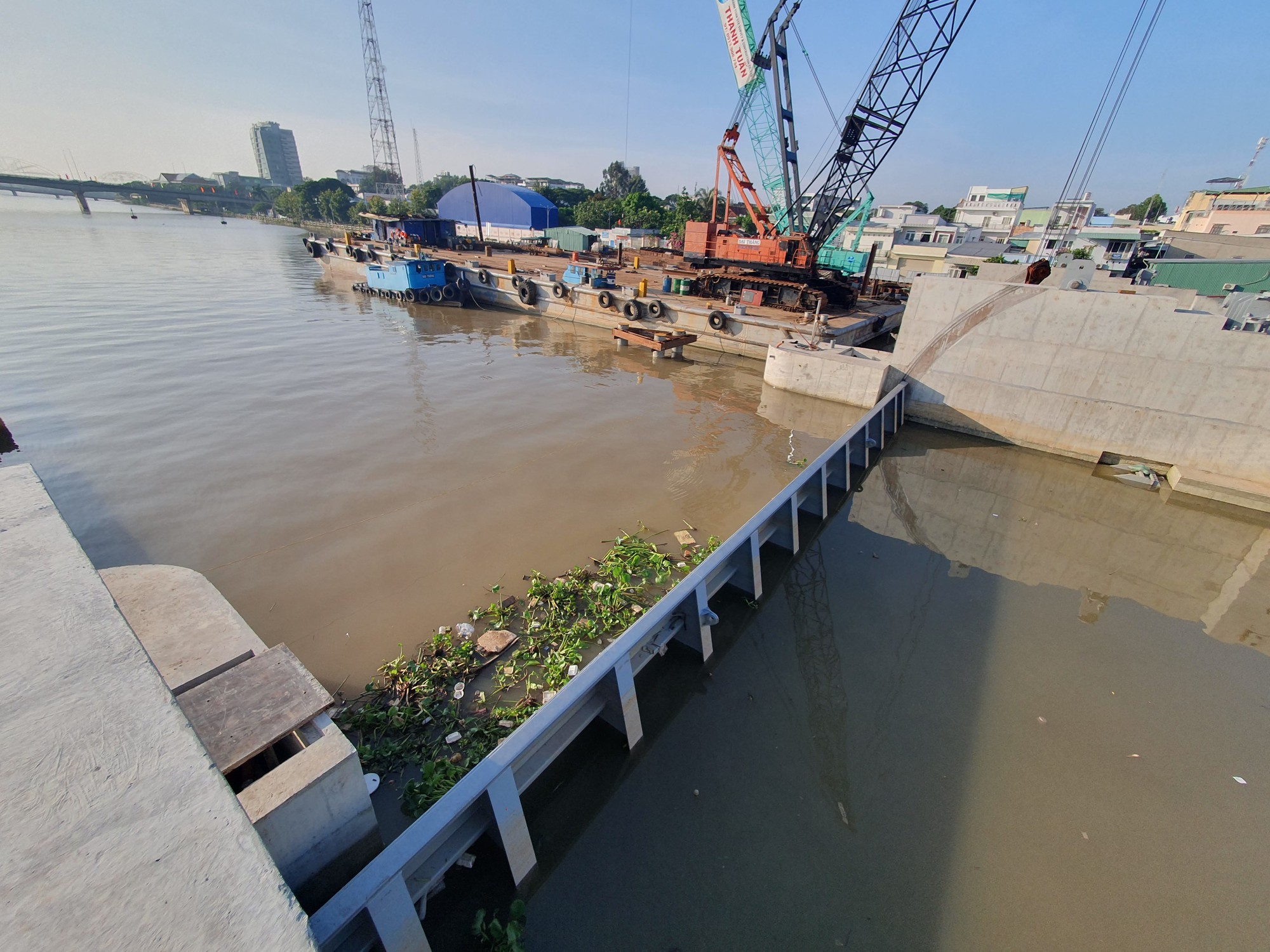 Đ&oacute;ng cống trăm tỷ, Cần Thơ ngăn được triều cường tr&agrave;n v&agrave;o nội &ocirc; th&agrave;nh phố - Ảnh 1.