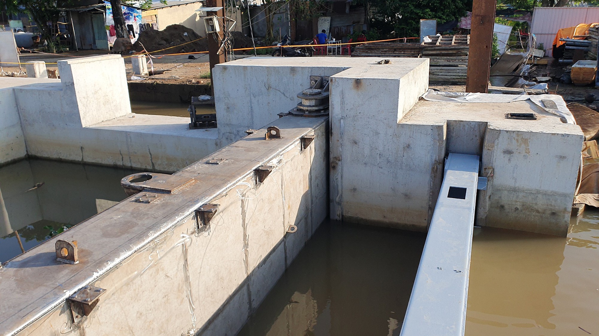 Đ&oacute;ng cống trăm tỷ, Cần Thơ ngăn được triều cường tr&agrave;n v&agrave;o nội &ocirc; th&agrave;nh phố - Ảnh 4.