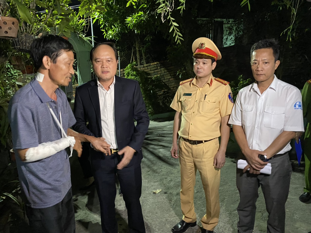 Người th&acirc;n, h&agrave;ng x&oacute;m bần thần, nghẹn ng&agrave;o, tiếc thương c&aacute;c nạn nh&acirc;n vụ tai nạn ở Lạng Sơn - Ảnh 2.