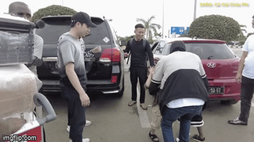 Quang Linh Vlog trở lại ch&acirc;u Phi sau gần 3 th&aacute;ng xa c&aacute;ch, phản ứng của L&ocirc;i Con thế n&agrave;o? - Ảnh 2.