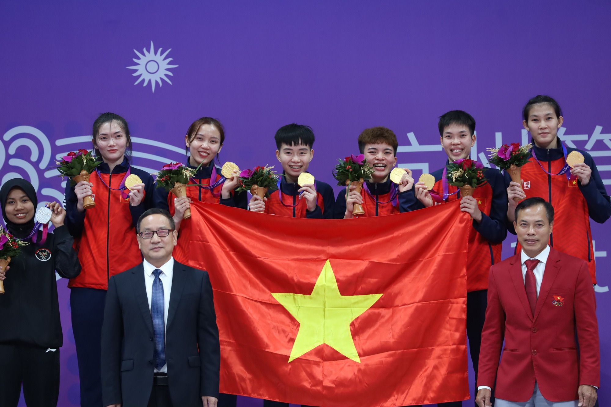Gi&agrave;nh HCV ASIAD lịch sử, cầu m&acirc;y Việt Nam được trọng thưởng  - Ảnh 1.