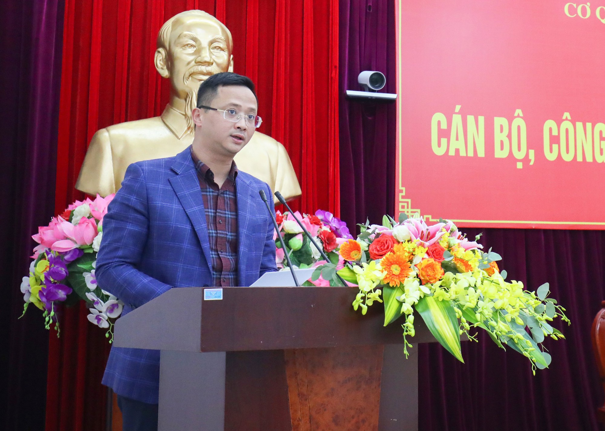 &Ocirc;ng U&ocirc;ng Việt Dũng l&agrave; người ph&aacute;t ng&ocirc;n của Bộ Giao th&ocirc;ng vận tải - Ảnh 1.