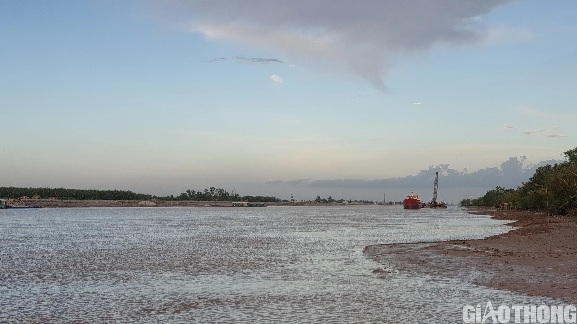 Ch&iacute;n nh&agrave; đầu tư xin nạo v&eacute;t luồng h&agrave;ng hải Định An- Ảnh 1.