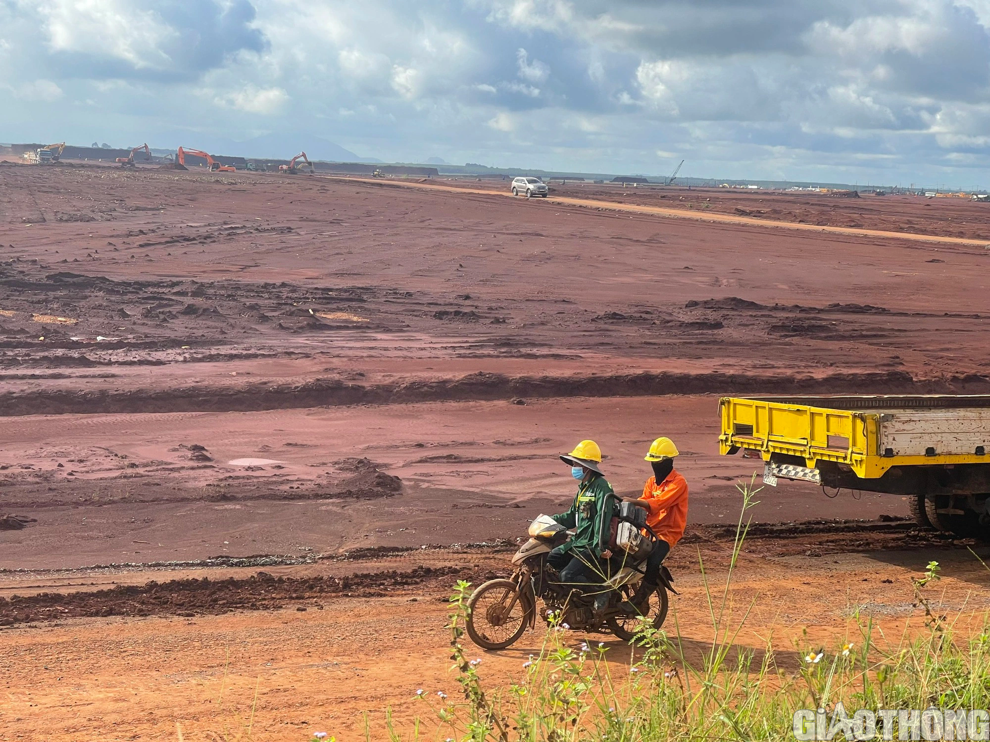 S&acirc;n bay Long Th&agrave;nh: Tăng tốc giải ph&oacute;ng mặt bằng, đẩy tiến độ tuyến đường kết nối T1, T2 - Ảnh 5.