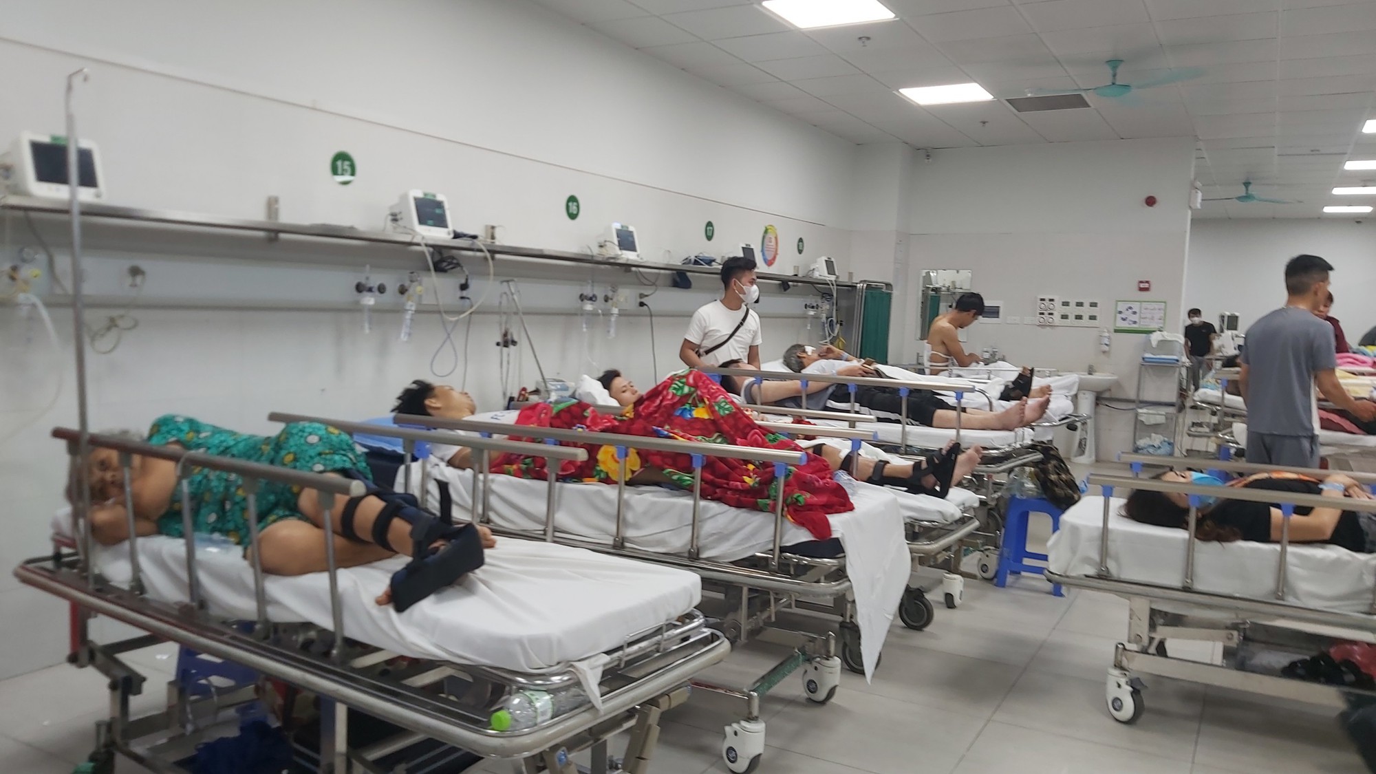 Gi&aacute; dịch vụ y tế sẽ "t&iacute;nh đ&uacute;ng, t&iacute;nh đủ" từ th&aacute;ng 7/2024   - Ảnh 1.