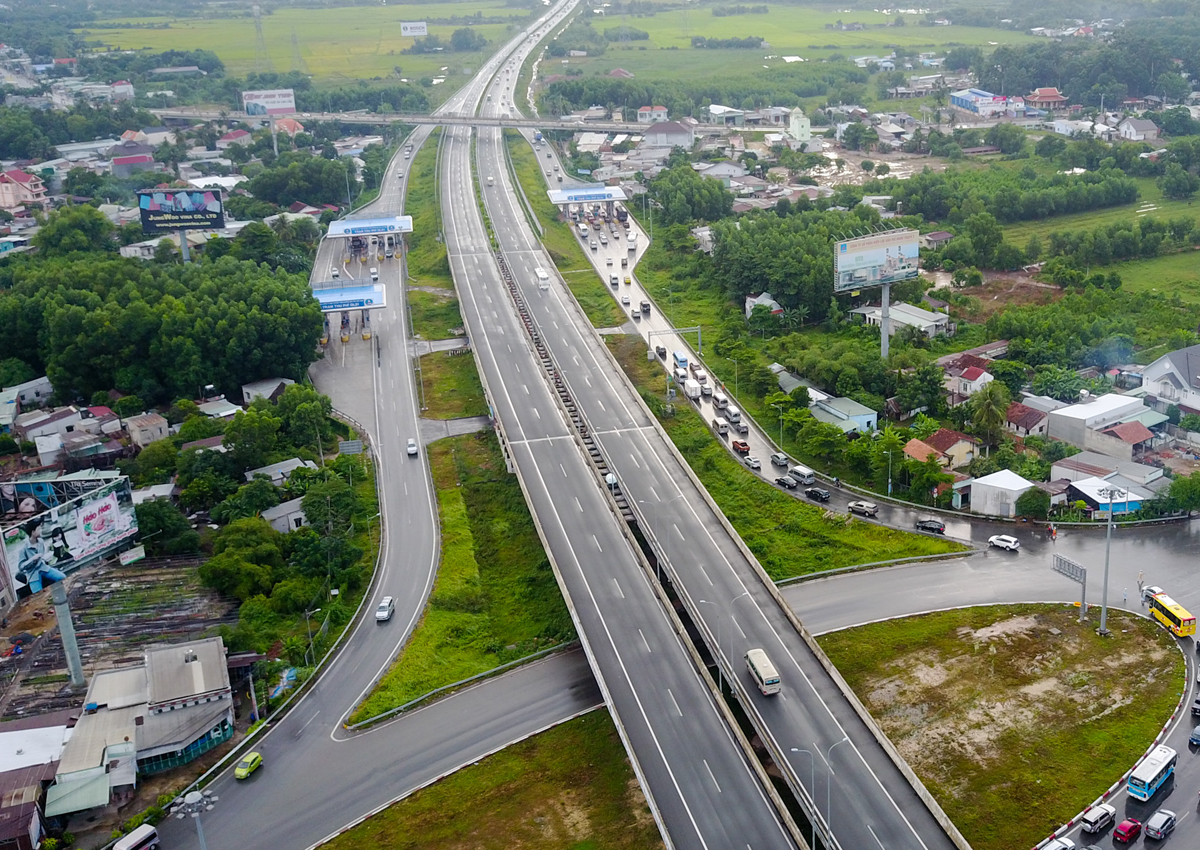 Đề xuất bổ sung 8 dự &aacute;n đường bộ cao tốc v&agrave;o danh mục c&ocirc;ng tr&igrave;nh trọng điểm quốc gia - Ảnh 1.