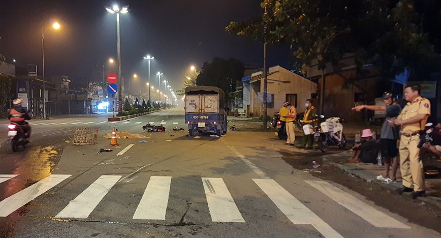 T&igrave;m nh&acirc;n chứng vụ TNGT tr&ecirc;n đường Nguyễn Tr&atilde;i khiến 2 người thương vong - Ảnh 1.