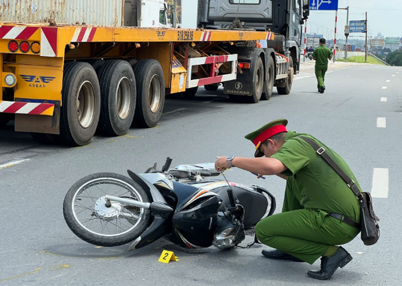 Tin tức tai nạn giao th&ocirc;ng mới nhất ng&agrave;y h&ocirc;m nay 7/10/2023 - Ảnh 3.