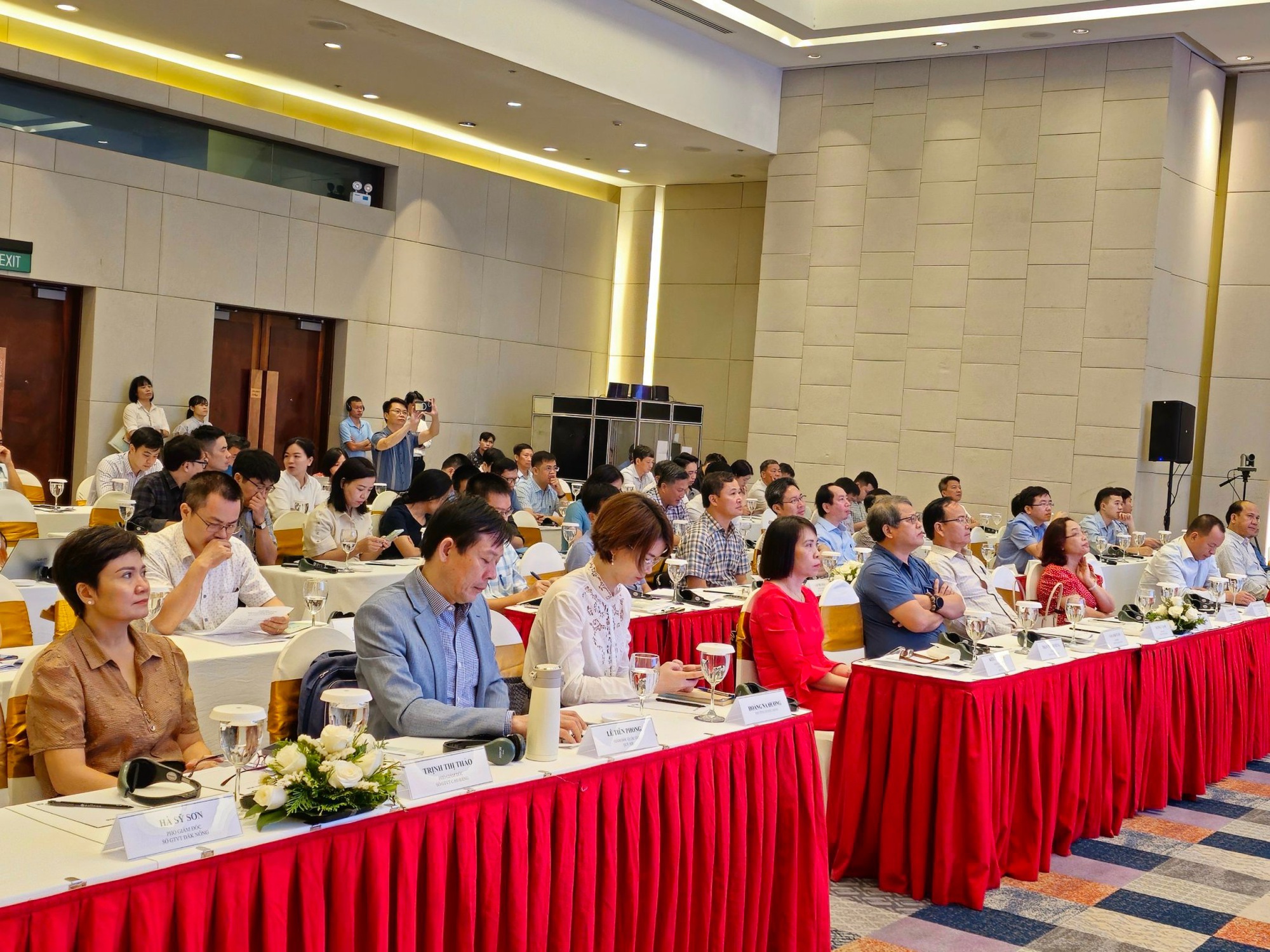 Sổ tay an toàn giao thông khu vực trường học giúp trẻ đến trường an toàn - Ảnh 2. Sổ tay an toàn giao thông khu vực trường học giúp trẻ đến trường an toàn - Ảnh 2.