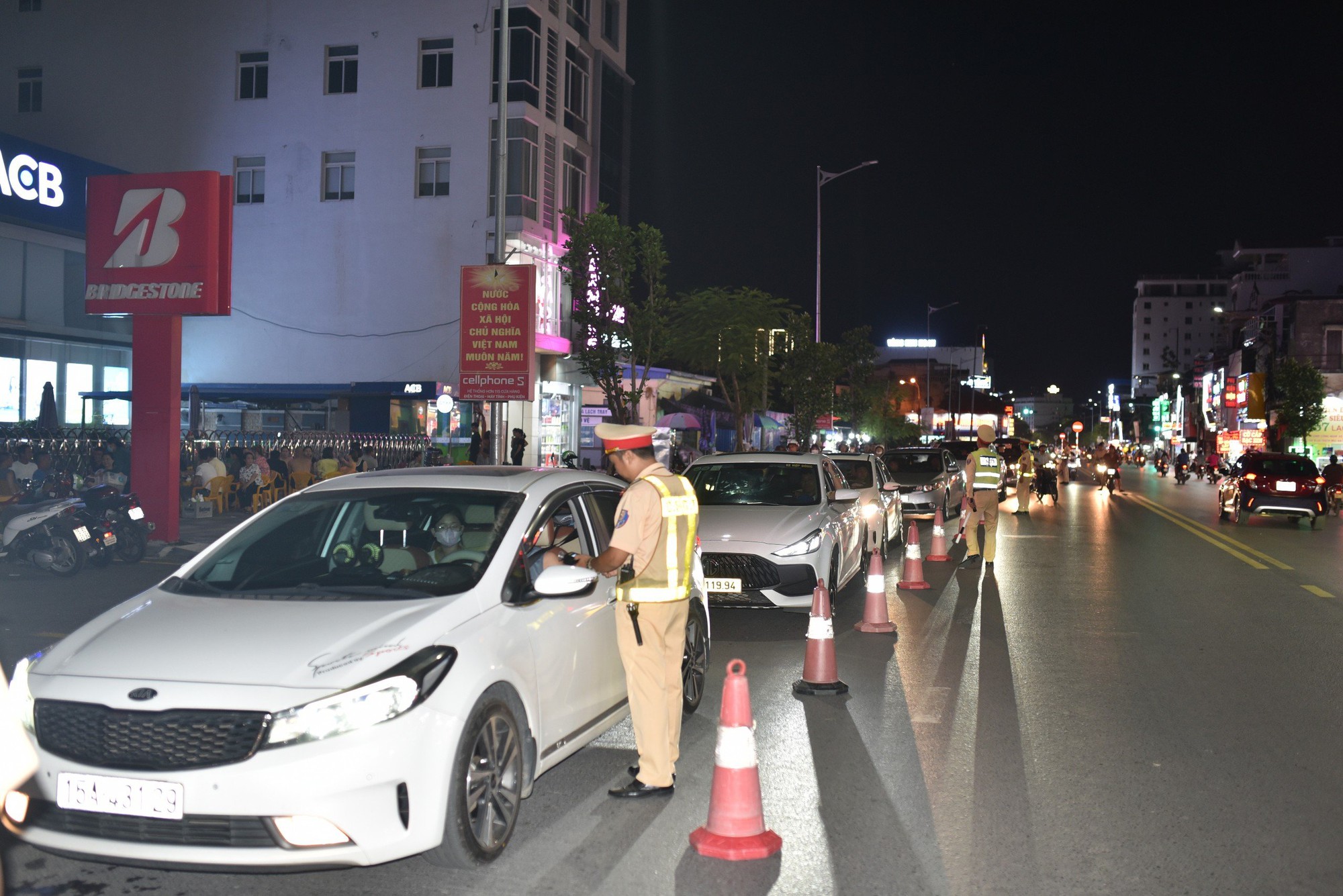 Hải Ph&ograve;ng: Ki&ecirc;n quyết xử l&yacute; phương tiện vi phạm nồng độ cồn kh&ocirc;ng c&oacute; v&ugrave;ng cấm - Ảnh 6.