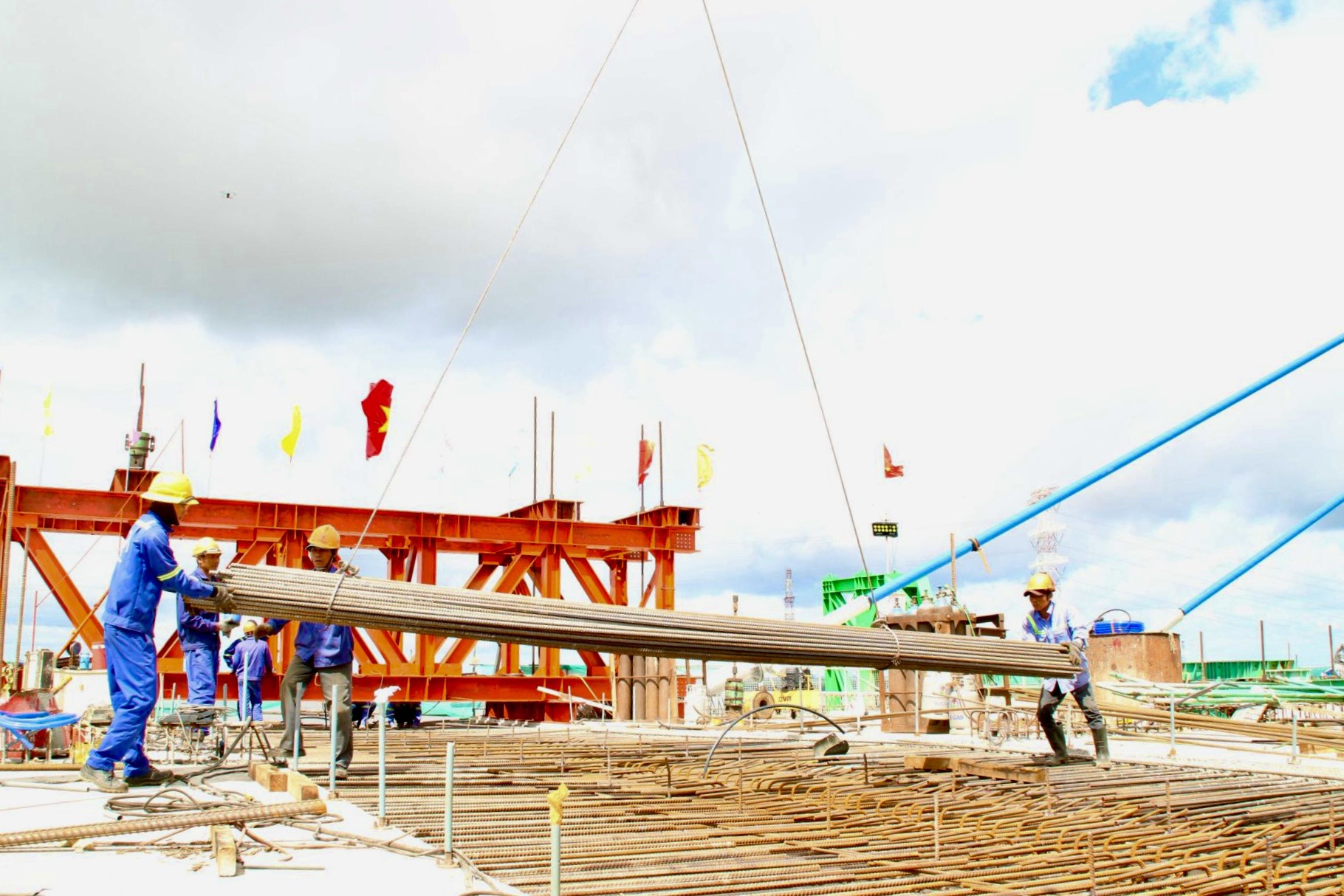 Hợp long cầu Mỹ Thuận 2 v&agrave;o giữa th&aacute;ng 10 - Ảnh 4.