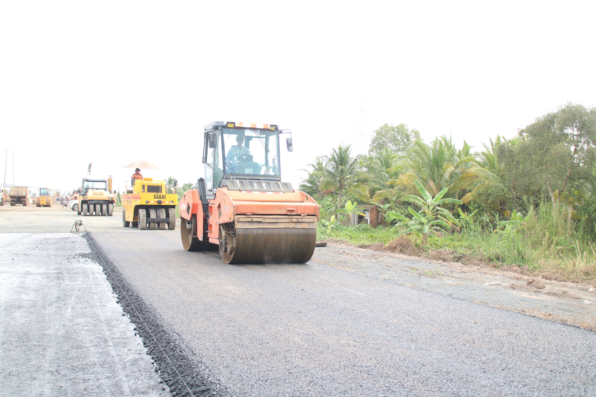 Bộ GTVT: Xử nghi&ecirc;m nếu nh&agrave; thầu tiếp tục chậm tiến độ cao tốc Mỹ Thuận - Cần Thơ - Ảnh 1.