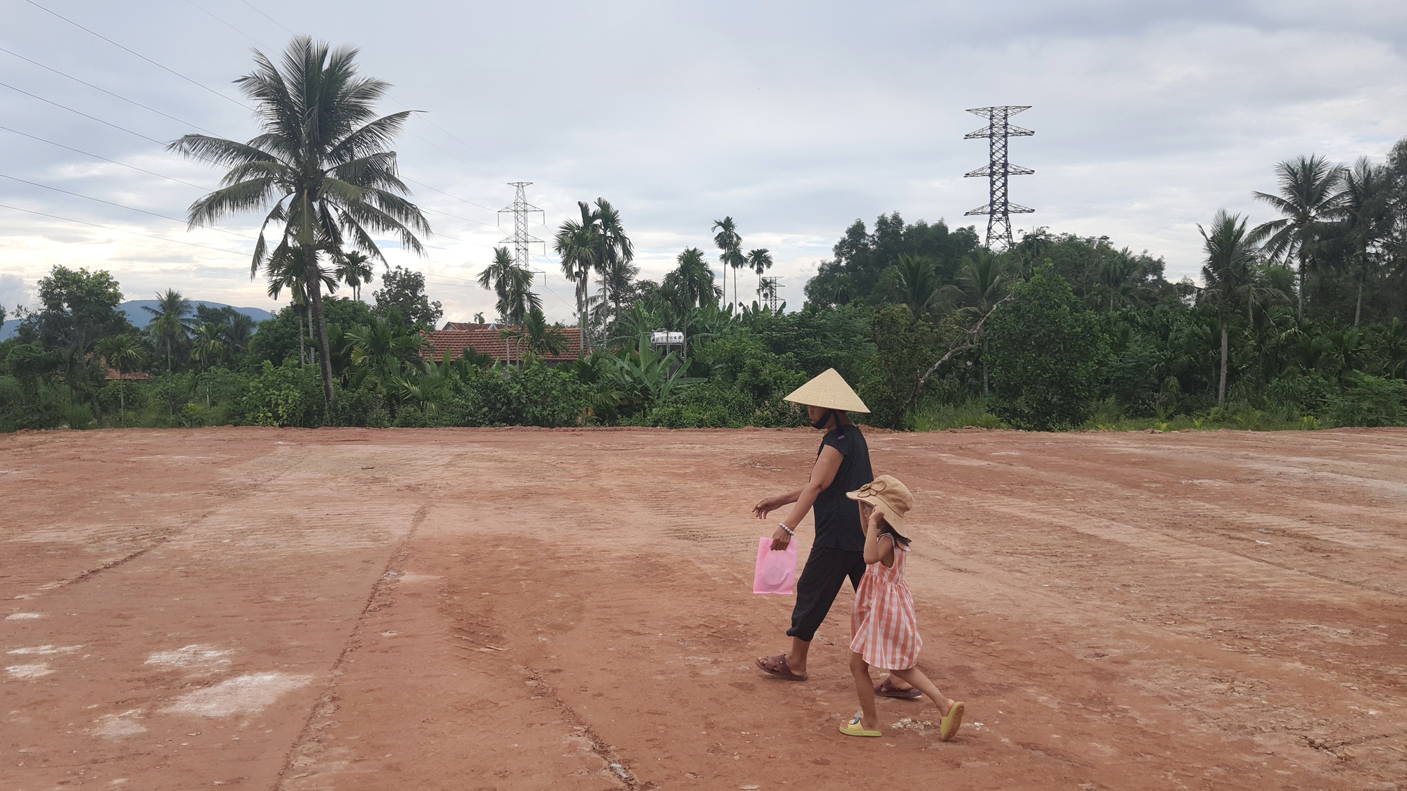 Mặt bằng cao tốc Quảng Ng&atilde;i - Ho&agrave;i Nhơn ra sao? - Ảnh 4.