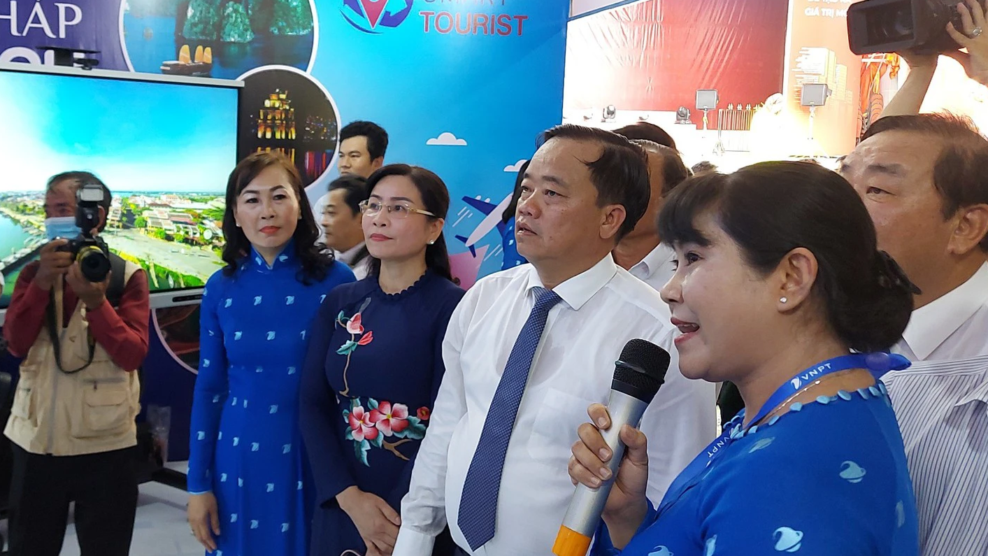 Chủ tịch C&agrave; Mau: Mong người d&acirc;n, doanh nghiệp đồng h&agrave;nh c&ugrave;ng tỉnh trong chuyển đổi số - Ảnh 3.