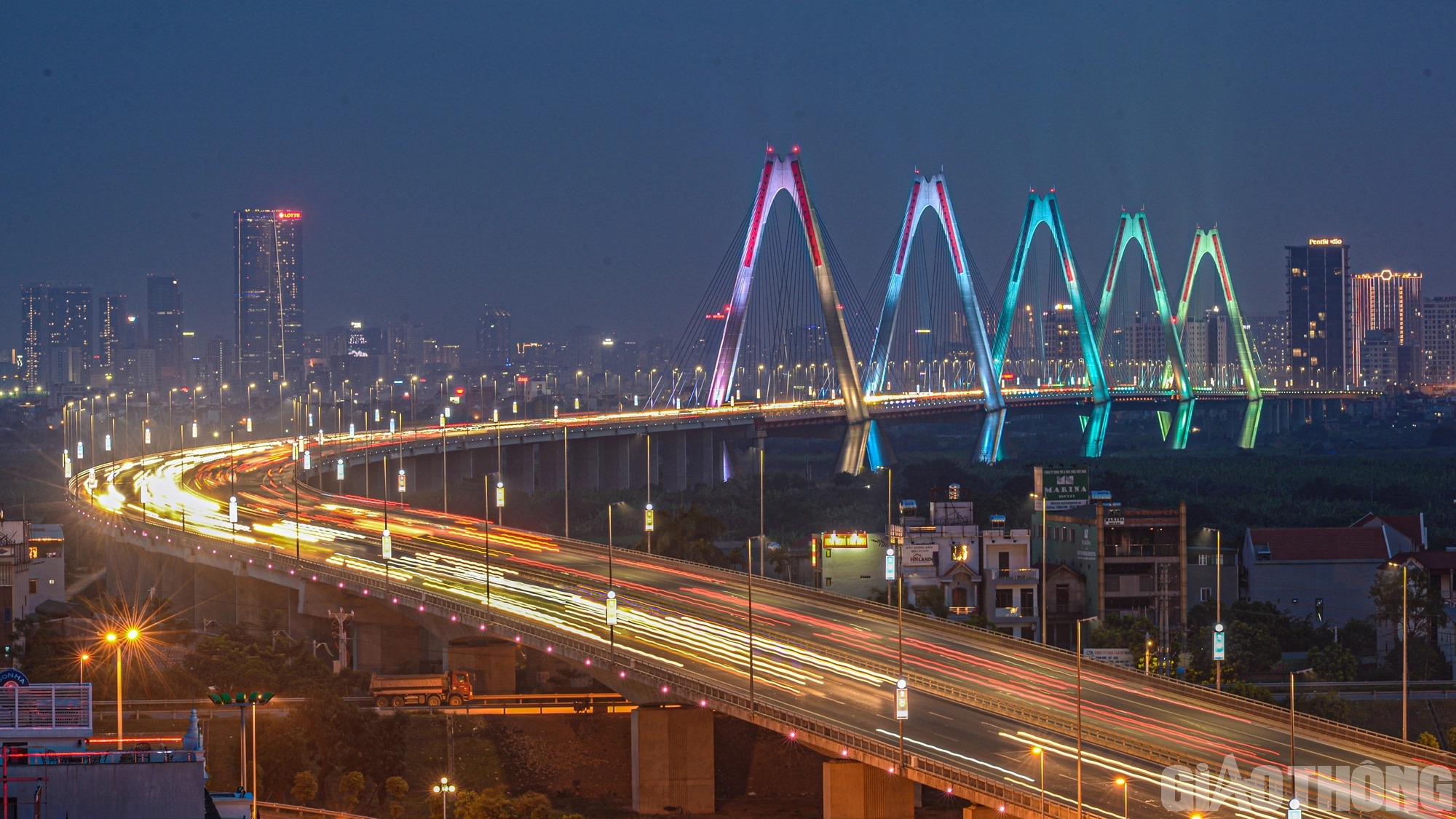 5 thập kỷ thay đổi hạ tầng giao th&ocirc;ng đất nước- Ảnh 1.