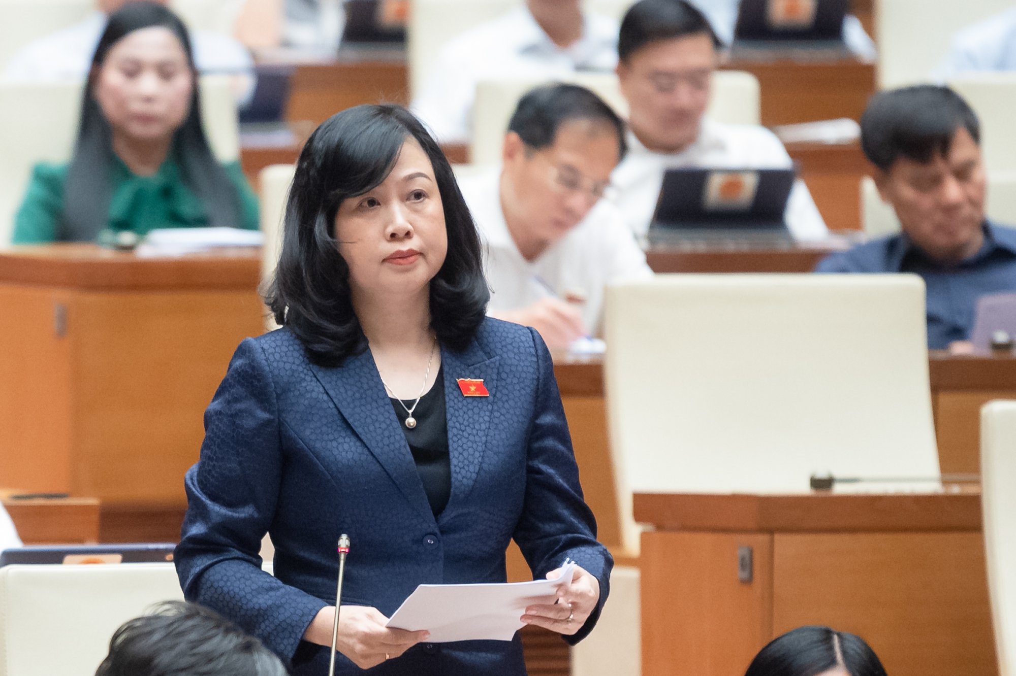 ĐBQH: Bệnh viện tỉnh khổ v&igrave; sở y tế sợ sai, t&igrave;m lỗi để trả hồ sơ mua sắm vật tư  - Ảnh 2.