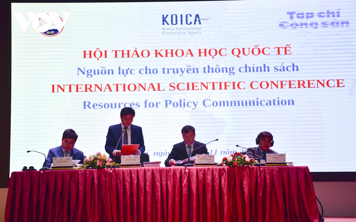 Cần đ&agrave;o tạo c&aacute;c nh&agrave; b&aacute;o, nh&agrave; truyền th&ocirc;ng ch&iacute;nh s&aacute;ch chuy&ecirc;n nghiệp - Ảnh 1.