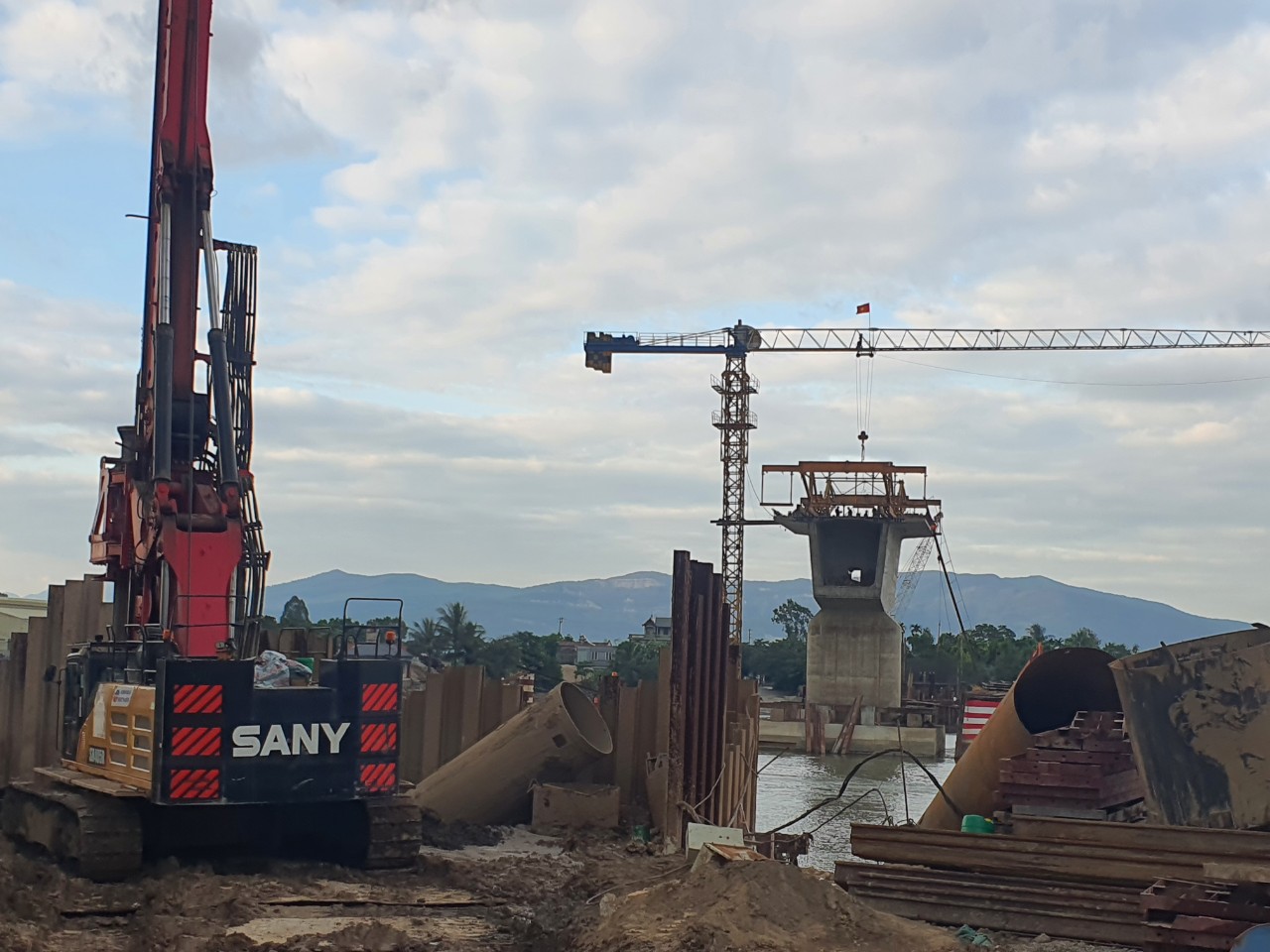 Gỡ vướng giải ph&oacute;ng mặt bằng cầu Lại Xu&acirc;n nối Hải Ph&ograve;ng - Quảng Ninh - Ảnh 1.