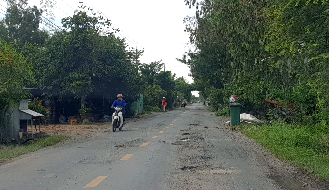 Quốc lộ N1 qua Kiên Giang xuống cấp sau 20 năm sử dụng - Ảnh 6. Quốc lộ N1 qua Kiên Giang xuống cấp sau 20 năm sử dụng - Ảnh 6.