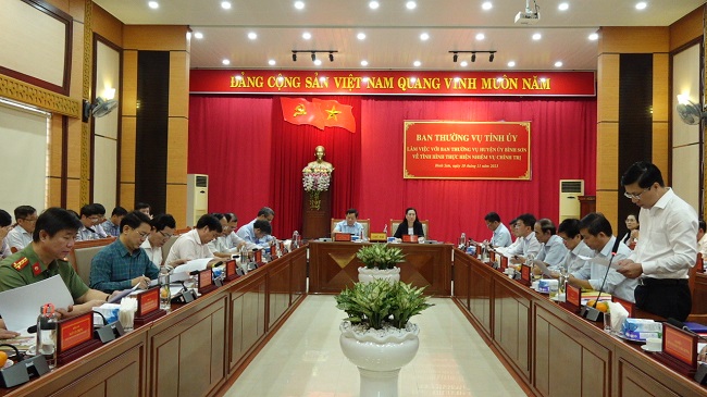 Quảng Ng&atilde;i muốn x&acirc;y dựng th&ecirc;m một thị x&atilde; v&agrave;o năm 2025 - Ảnh 1.