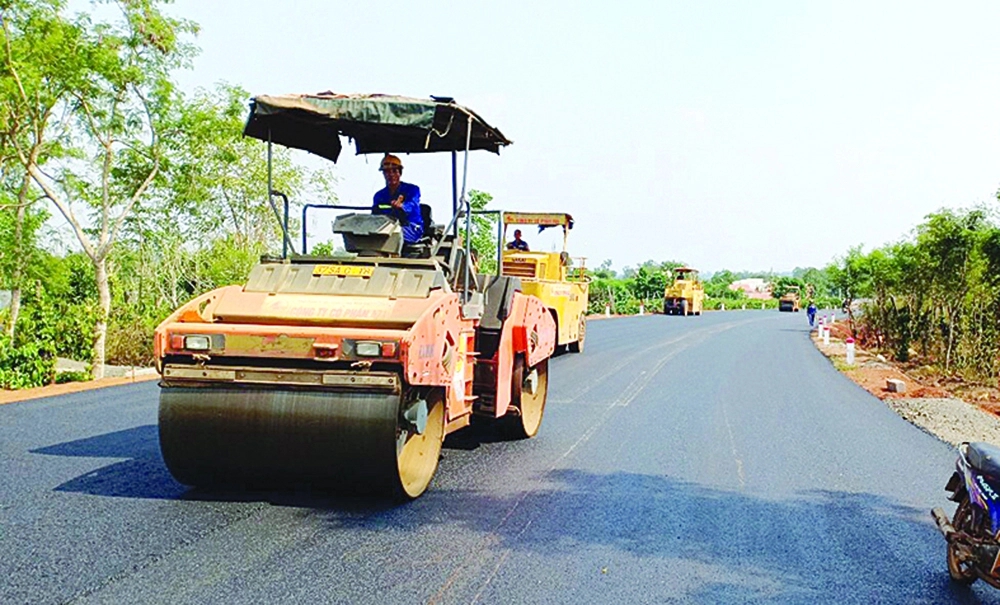 Nghi&ecirc;n cứu phương &aacute;n bổ sung vốn cho dự &aacute;n đường Hồ Ch&iacute; Minh đoạn tr&aacute;nh qua Gia Lai - Ảnh 1.