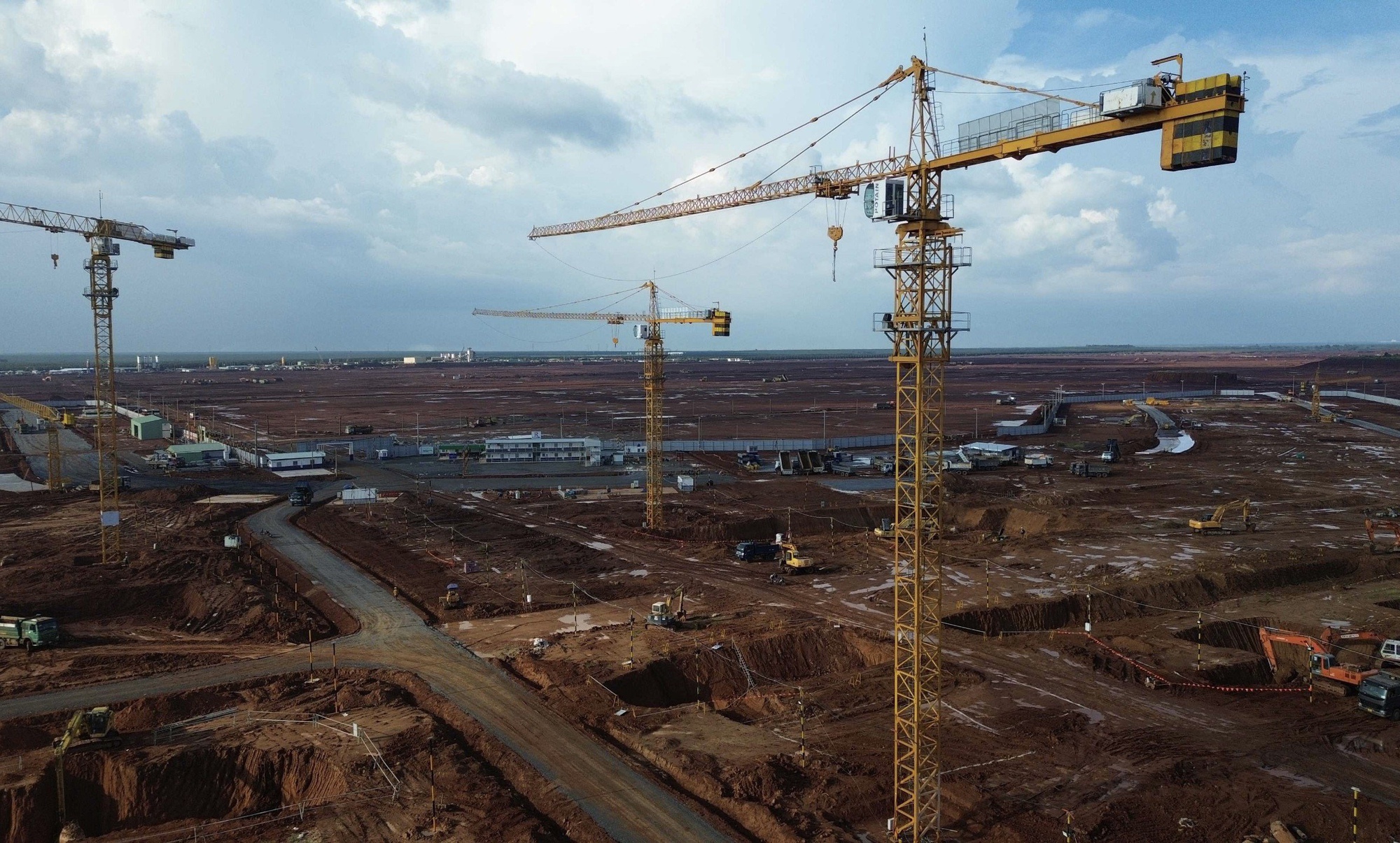 Nh&agrave; ga h&agrave;nh kh&aacute;ch s&acirc;n bay Long Th&agrave;nh với h&igrave;nh ảnh hoa sen dần lộ diện - Ảnh 2.