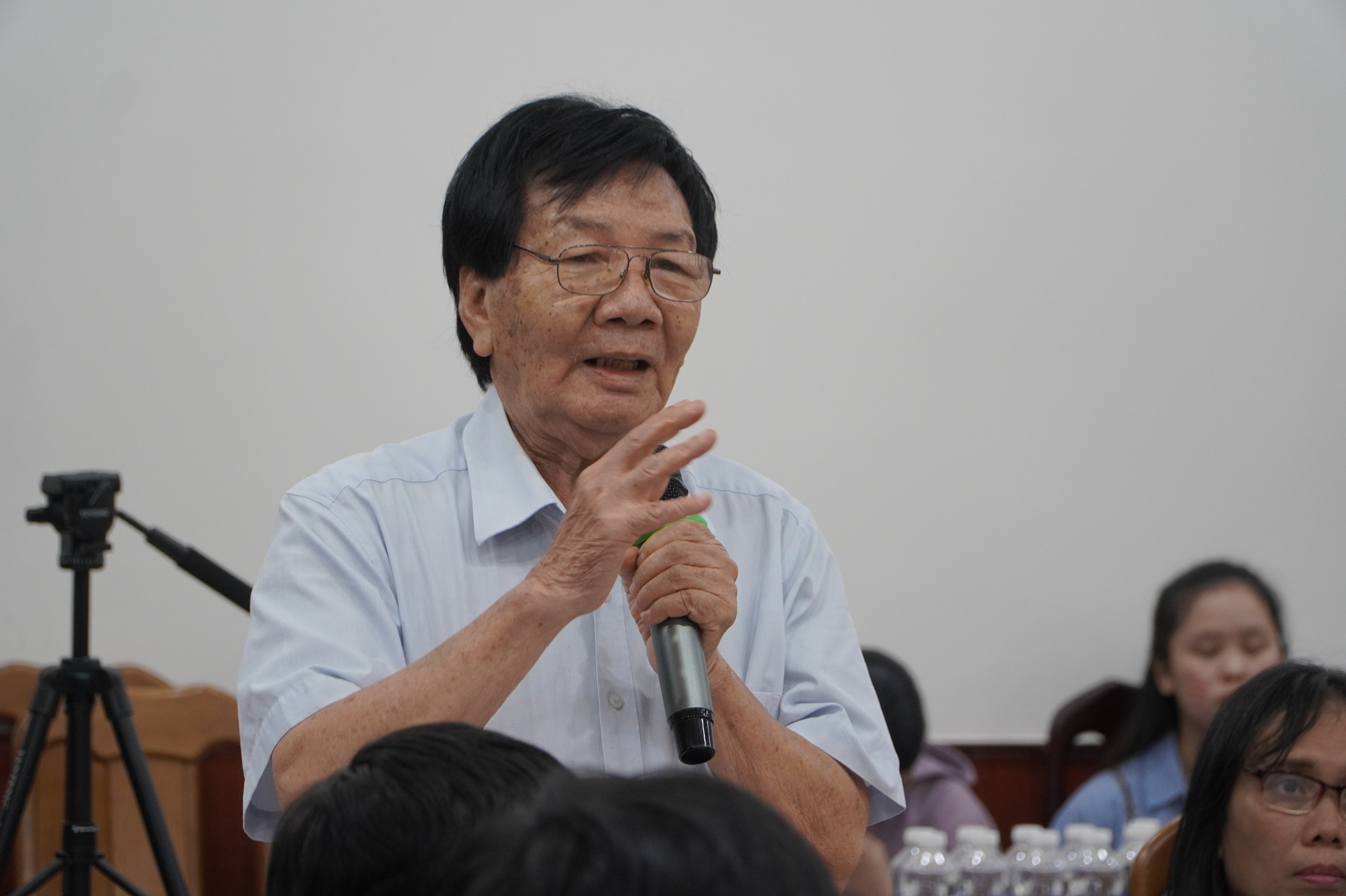 TP.HCM di dời nh&agrave; ven k&ecirc;nh "qu&aacute; chậm" - Ảnh 2.