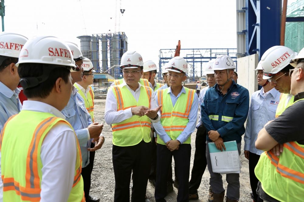 Gi&aacute; dầu giảm mạnh, doanh thu th&aacute;ng 10 của Petrovietnam vẫn lập đỉnh - Ảnh 2.