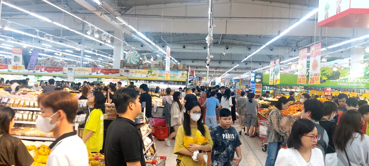 Doanh nghiệp d&egrave; dặt với h&agrave;ng Tết - Ảnh 2.