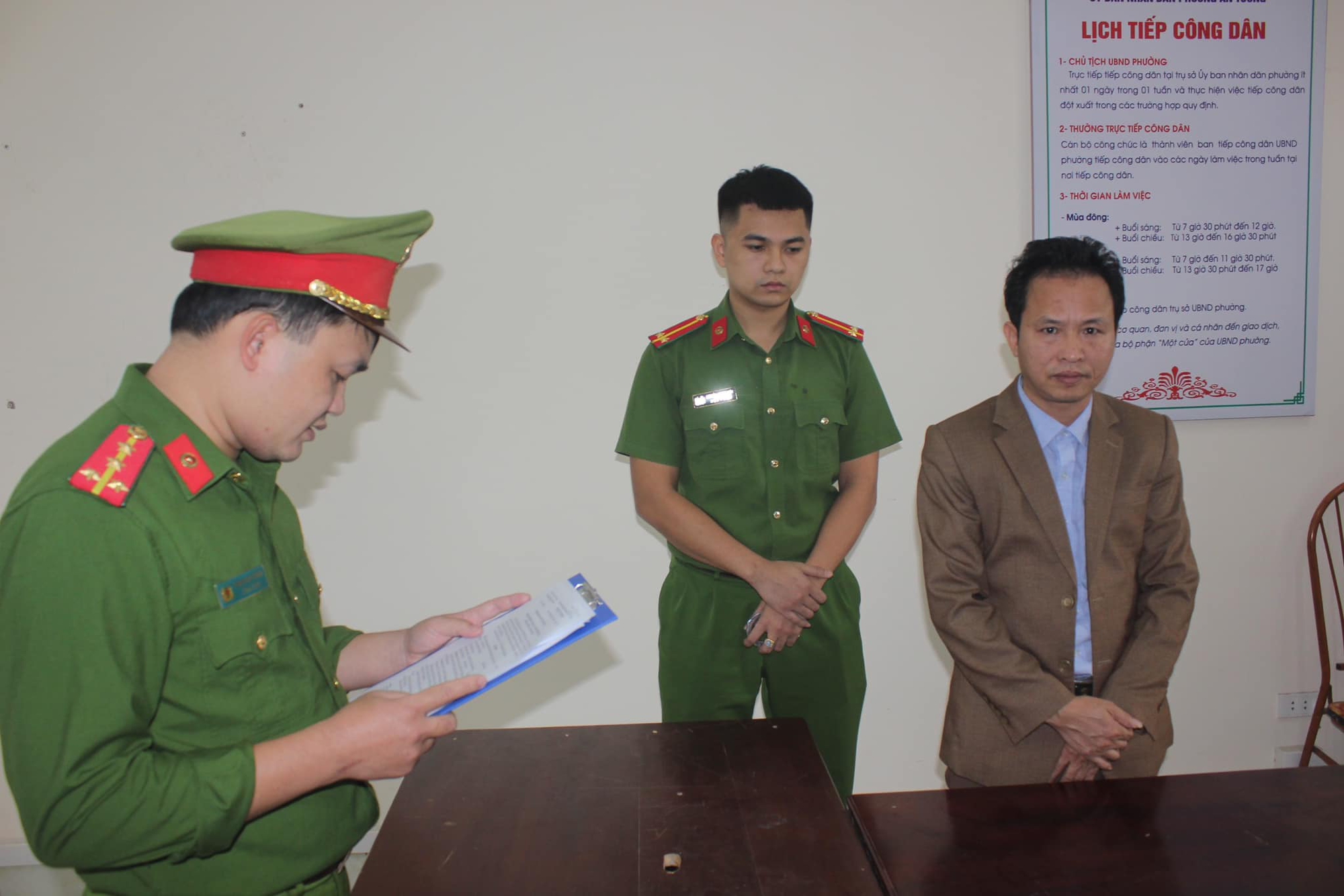 Tuy&ecirc;n Quang: Bắt gi&aacute;m đốc l&agrave;m giả hồ sơ để đấu gi&aacute; 3 mỏ kho&aacute;ng sản  - Ảnh 1.