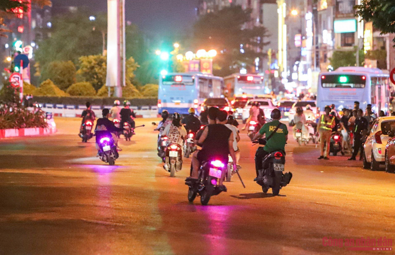 C&aacute;c "mắt thần" tr&ecirc;n đường phố Thủ đ&ocirc; ph&aacute;t hiện 1.812 trường hợp vi phạm giao th&ocirc;ng- Ảnh 2.
