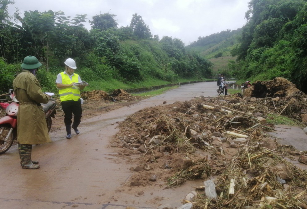 Nổ lực khắc phục sạt lở tr&ecirc;n đường Trường Sơn Đ&ocirc;ng qua Đắk Lắk - Ảnh 9.