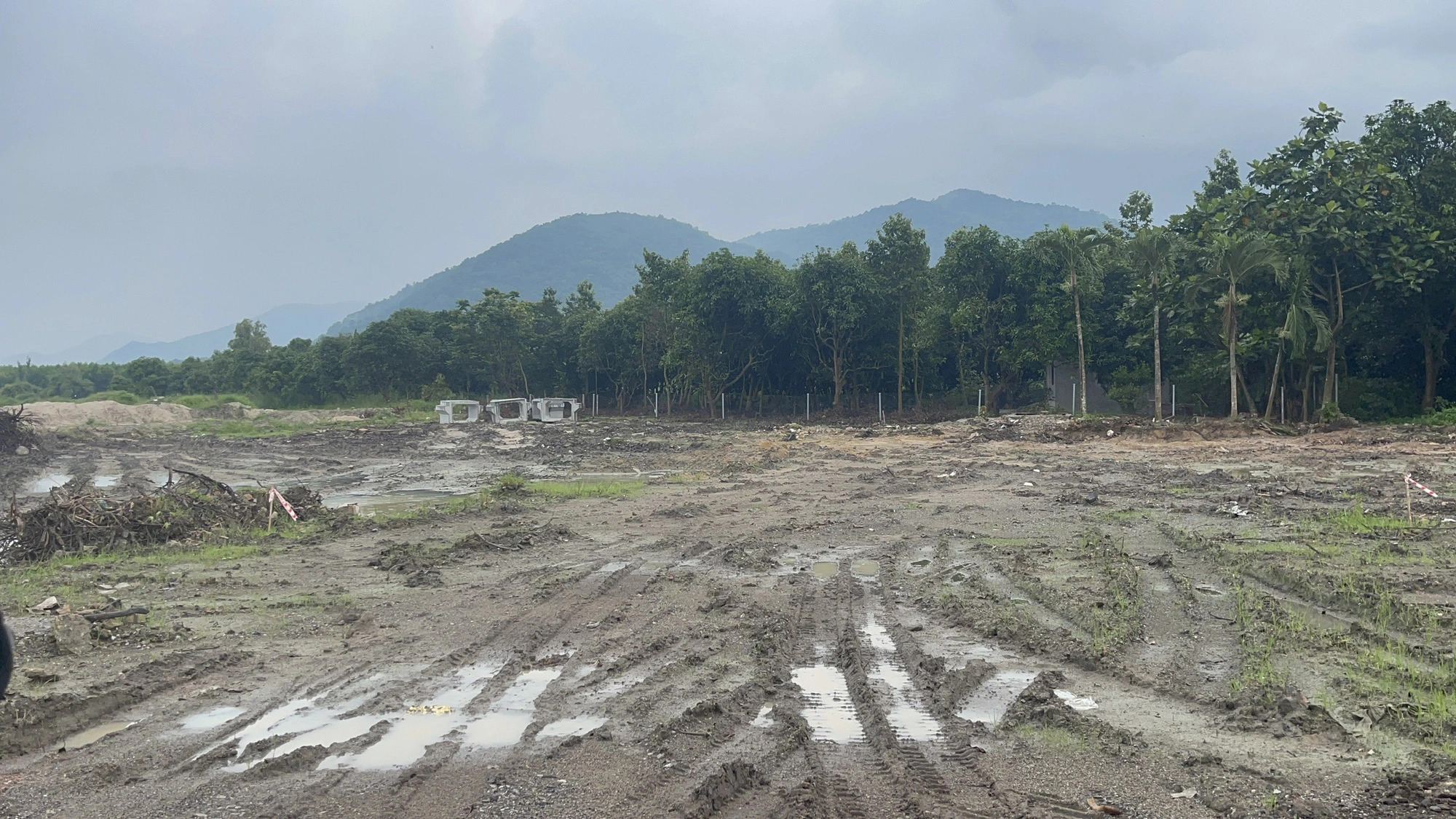 Mặt bằng cản tiến độ thi c&ocirc;ng cao tốc Bi&ecirc;n Ho&agrave; - Vũng T&agrave;u - Ảnh 1.