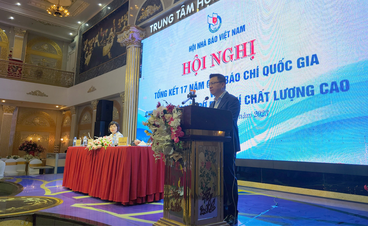 Qua 17 năm tổ chức giải b&aacute;o ch&iacute; quốc gia mang đến nhiều t&aacute;c phẩm chất lượng cao - Ảnh 1.