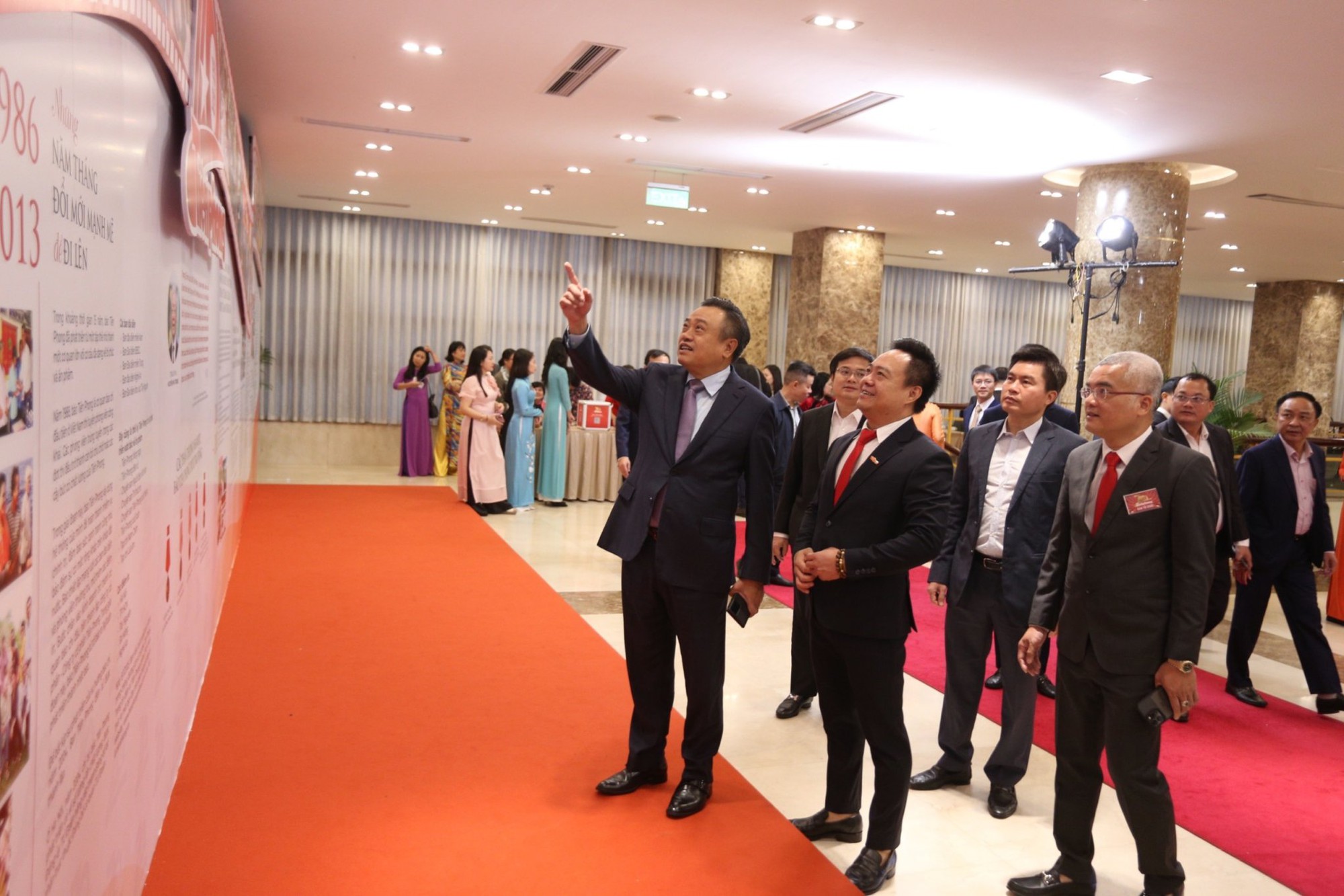 70 năm B&aacute;o Tiền Phong - Viết tiếp trang sử &ldquo;người ti&ecirc;n phong&rdquo; - Ảnh 3.