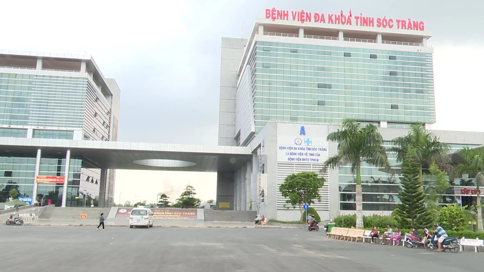 Bốn cơ sở y tế đủ điều kiện kh&aacute;m sức khỏe l&aacute;i xe &ocirc; t&ocirc; ở S&oacute;c Trăng - Ảnh 1.