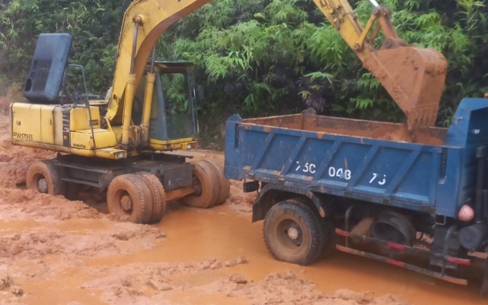 Sớm th&ocirc;ng điểm sạt lở cuối c&ugrave;ng tr&ecirc;n đường Hồ Ch&iacute; Minh qua Thừa Thi&ecirc;n - Huế